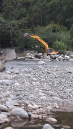 Encauce del margen derecho del río Medina