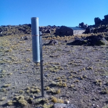 Estación termo-pluviométrica en Refugio Cerro Bayo