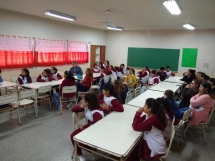 Capacitación sobre cosecha de agua de lluvia en la escuela de Choromoro.